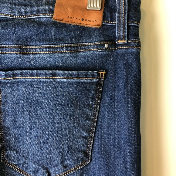 Lucky Brand Brooke Flare jean - Picture 6 of 6